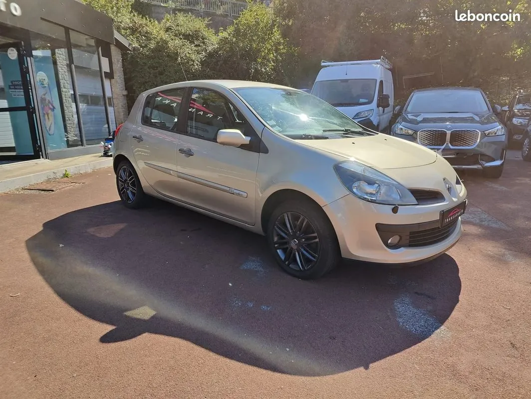 Renault Clio 2007 photo 3