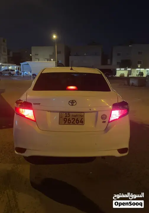 Toyota Yaris 2017 photo 3