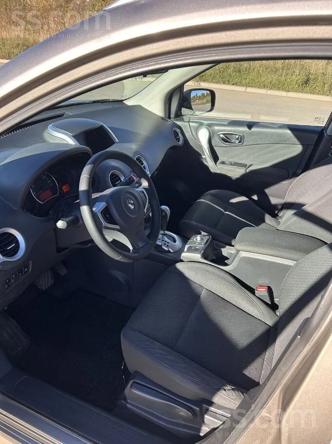Renault Koleos 2010 photo 5