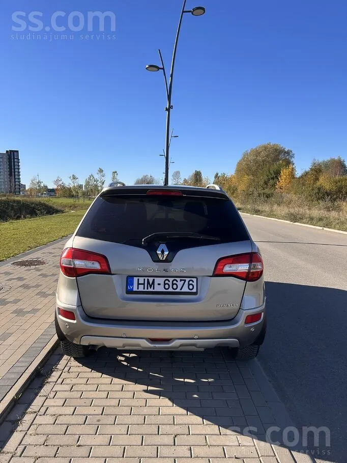 Renault Koleos 2010 photo 4