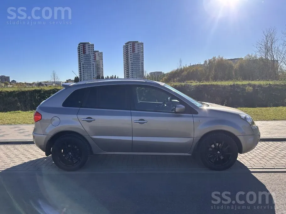 Renault Koleos 2010 photo 3