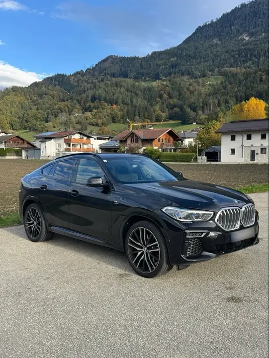 BMW X6 2022 photo 2