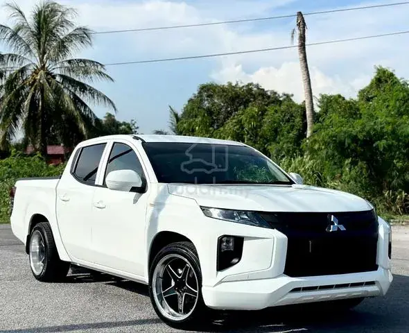 Mitsubishi Triton