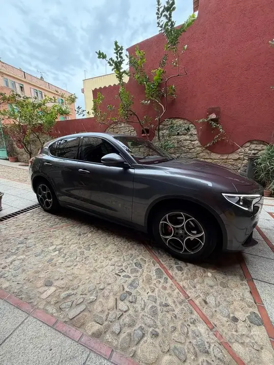Alfa Romeo Stelvio 2022 photo 3