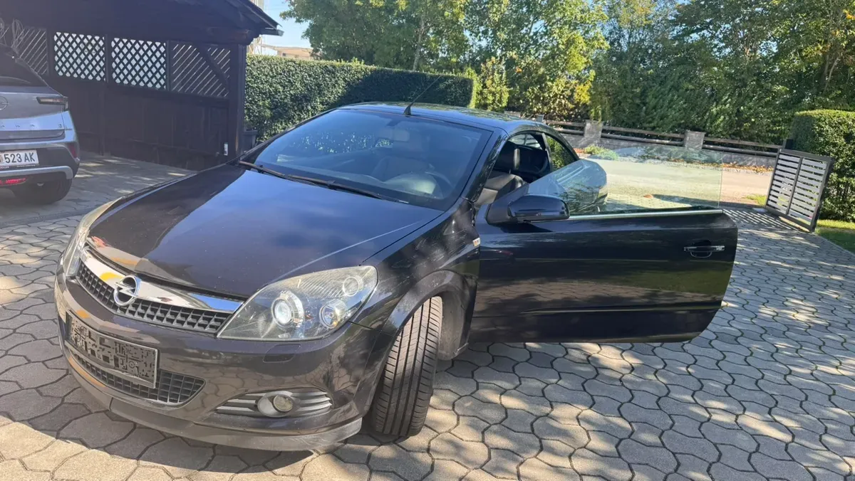 Opel Astra 2007 photo 2
