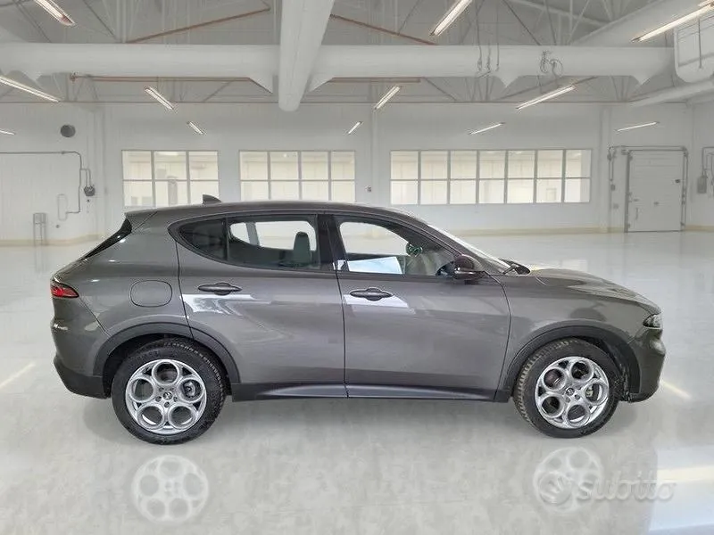 Alfa Romeo Tonale 2023 photo 3