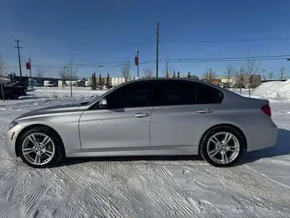 BMW 3 Series 2018 photo 2