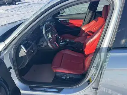 BMW 3 Series 2018 photo 5