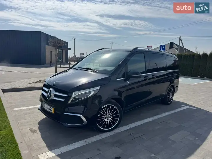 Mercedes-Benz V-Class 2020 photo 2