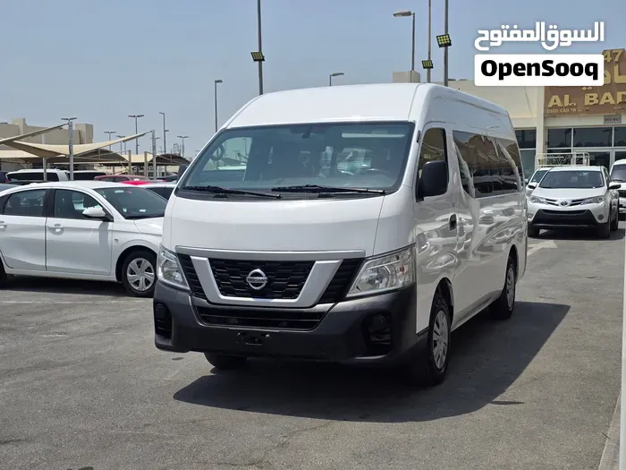 Nissan Urvan 2023 photo 3