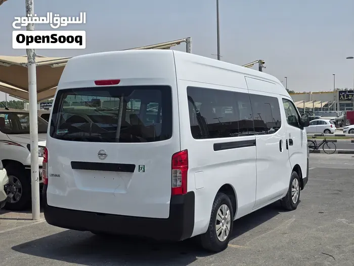 Nissan Urvan 2023 photo 4
