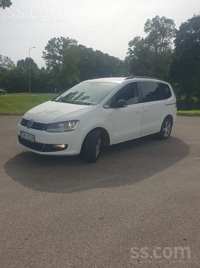 Volkswagen Sharan 2012 photo 4