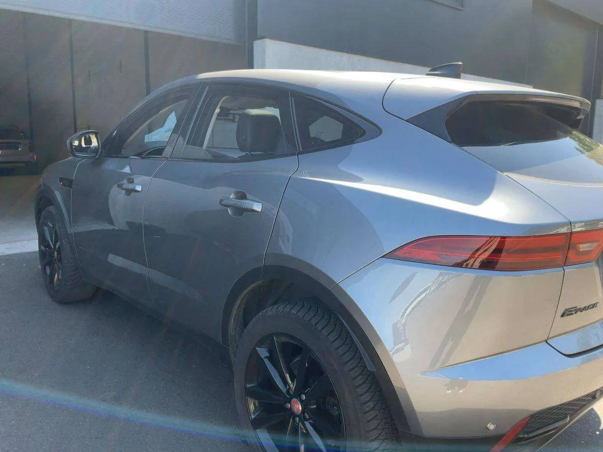 Jaguar E-Pace 2022 photo 5