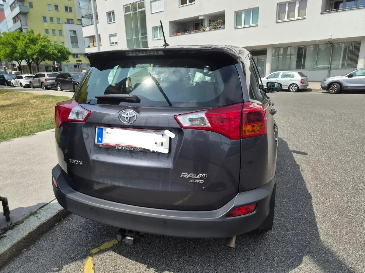 Toyota Rav4 2013 photo 2