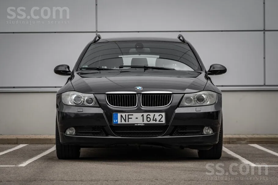 BMW 320D 2006 photo 2