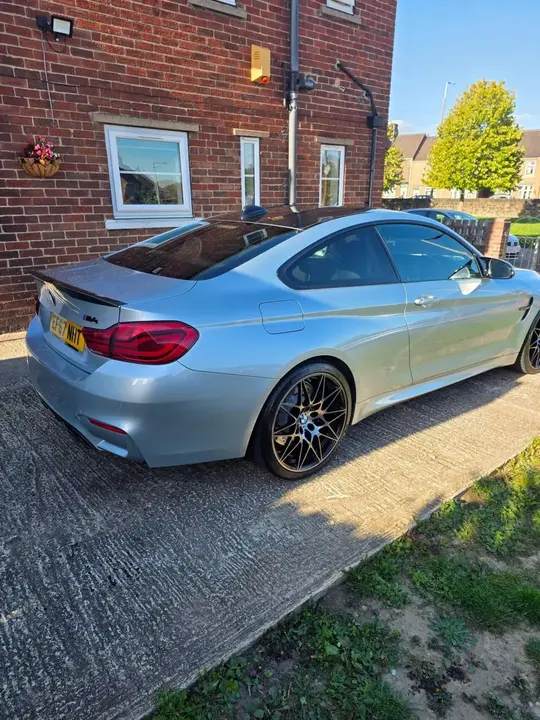 BMW M4 2017 photo 2