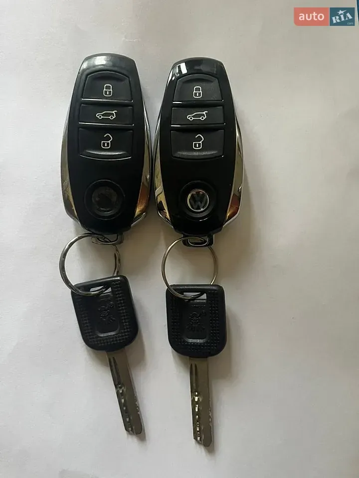 Volkswagen Touareg 2013 photo 3