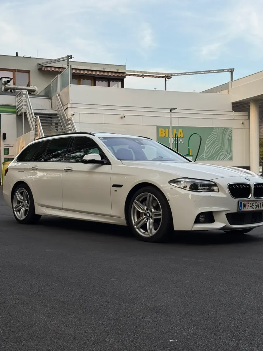 BMW 5 Series 2015 photo 2