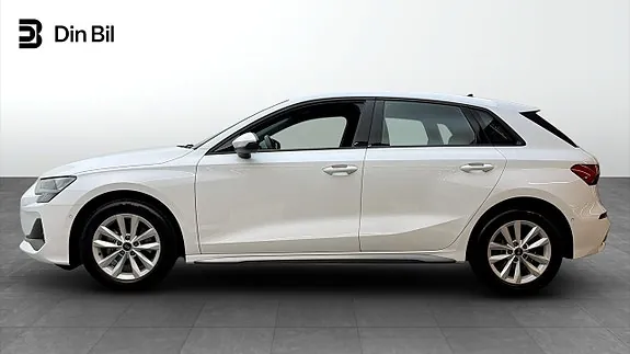 Audi A3 2025 photo 2