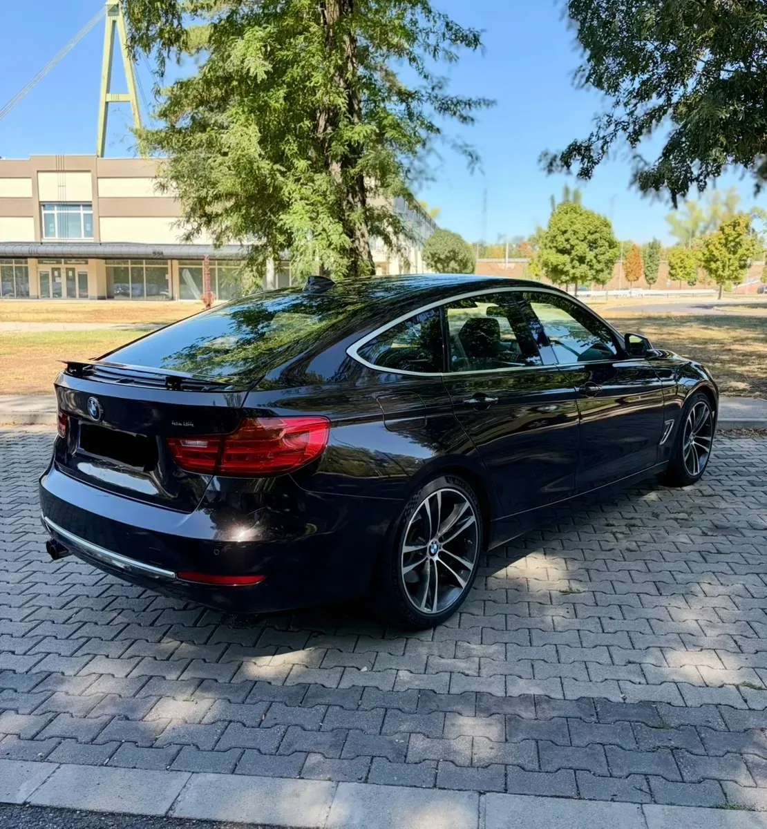 BMW 3 Series 2014 photo 2