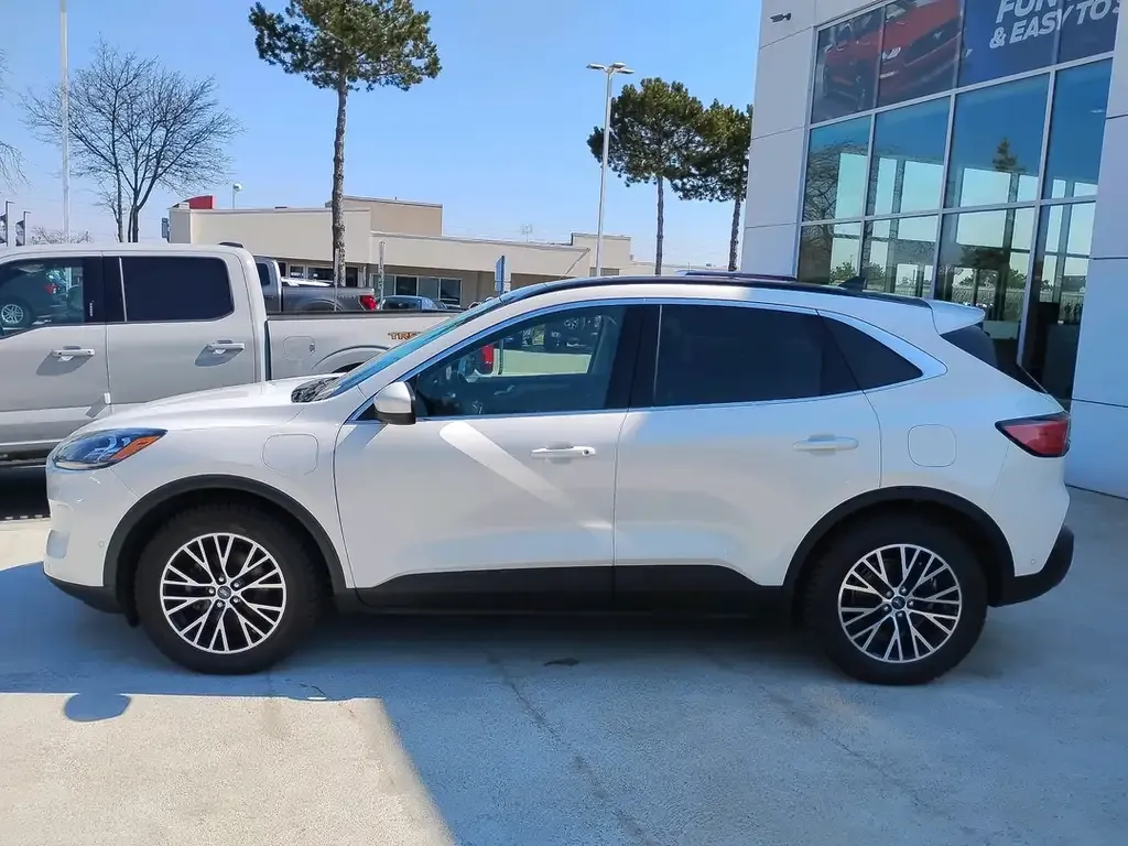 Ford Escape 2022 photo 3