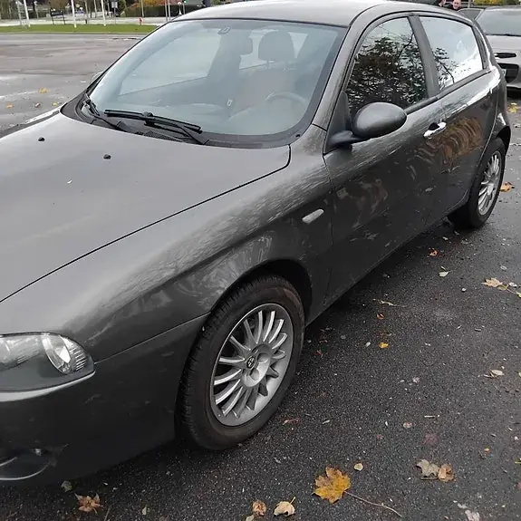 Alfa Romeo 147 2008 photo 4