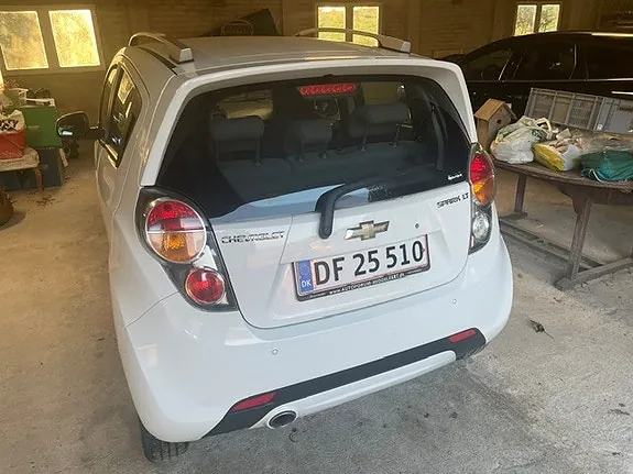 Chevrolet Spark 2011 photo 4