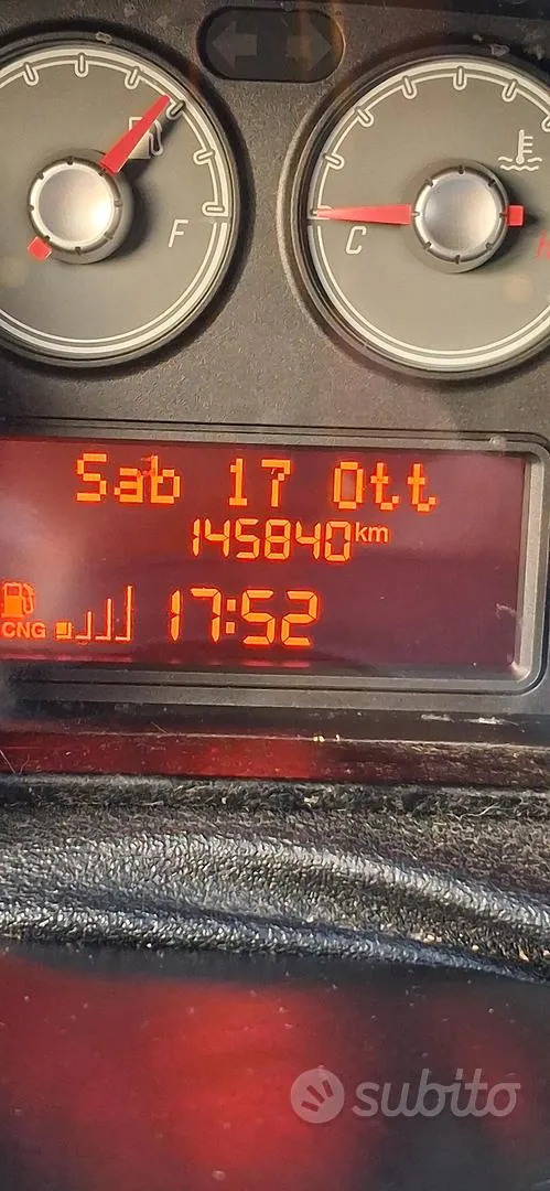 Fiat Grande Punto 2009 photo 5