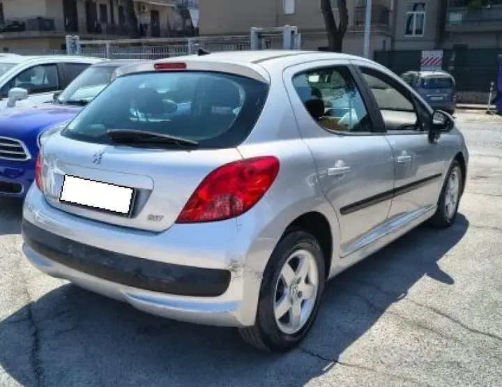 Peugeot 207 2007 photo 4