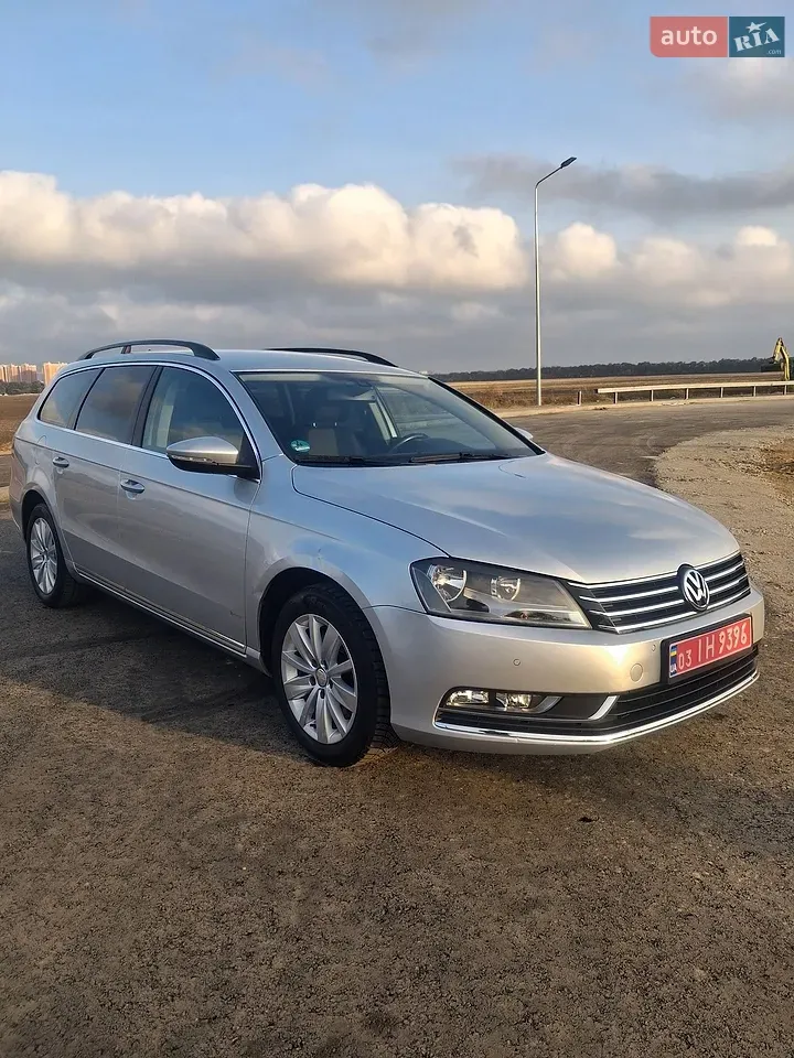 Volkswagen Passat 2011 photo 3