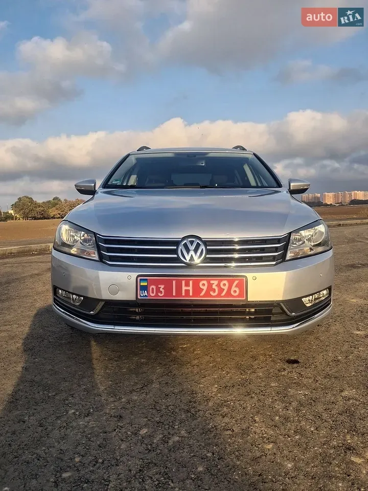 Volkswagen Passat 2011 photo 4