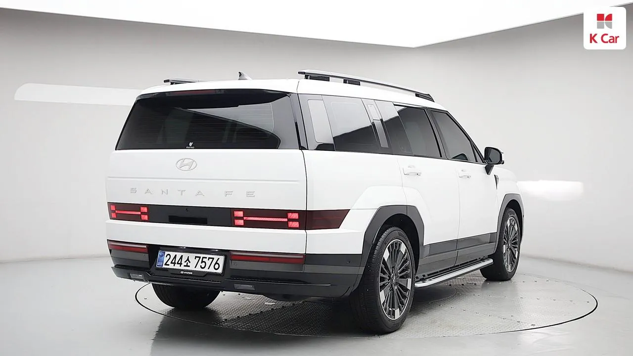 Hyundai Santa Fe 2025 photo 4
