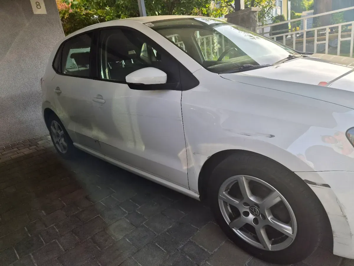 Volkswagen Polo 2012 photo 2