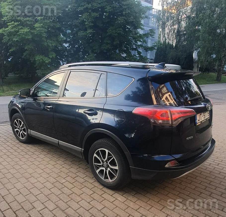 Toyota Rav4 2018 photo 2