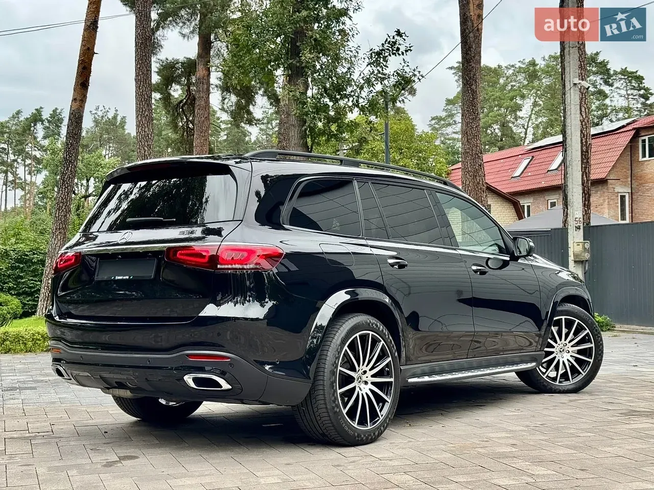 Mercedes-Benz Gls-Class 2019 photo 3