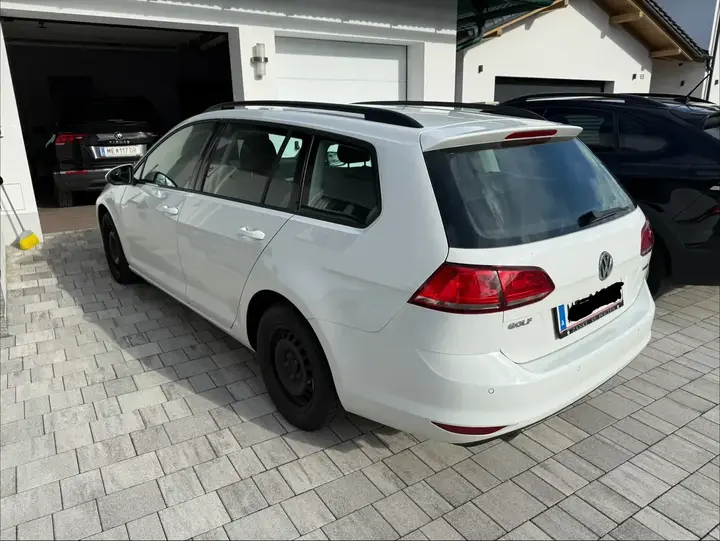Volkswagen Golf Variant 2015 photo 2