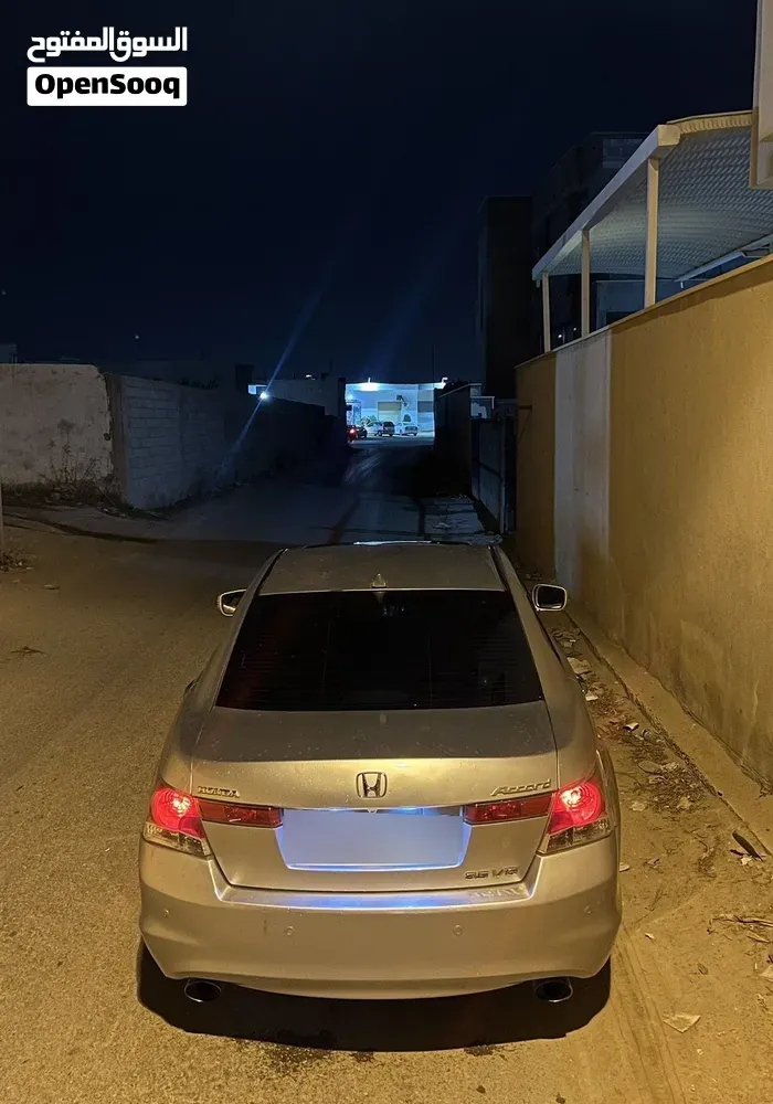 Honda Accord 2010 photo 2