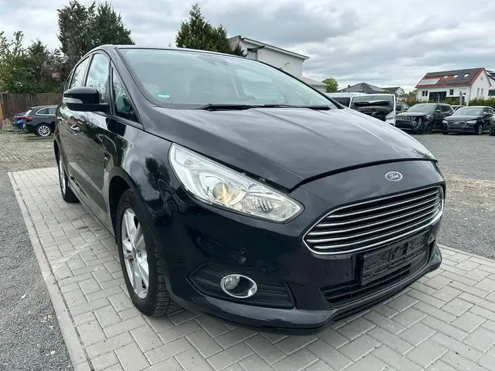 Ford S-Max