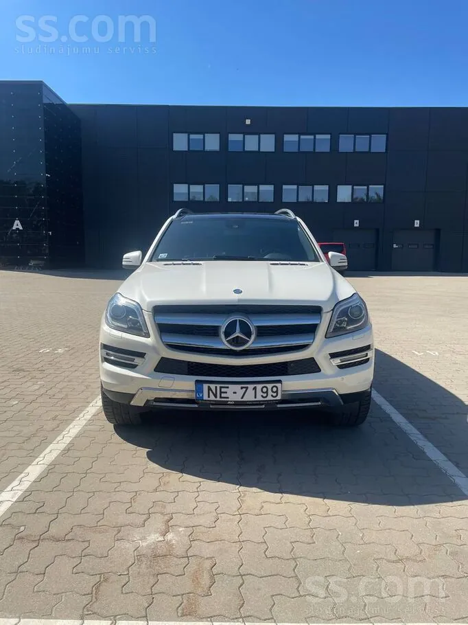 Mercedes-Benz Gl-Class 2014 photo 2