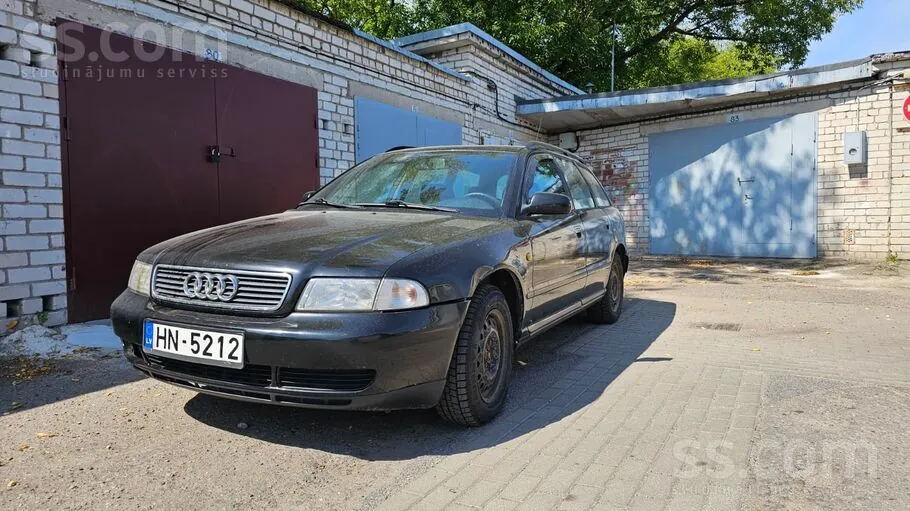 Audi A4 Avant 1998 photo 3