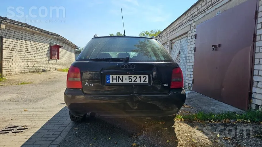 Audi A4 Avant 1998 photo 5