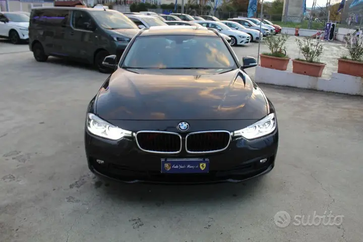 BMW 3 Series 2018 photo 2