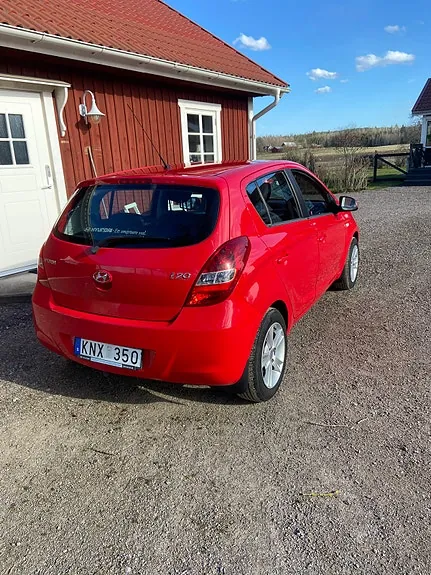 Hyundai I20 2010 photo 3