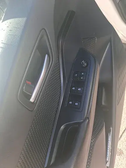 Toyota C-Hr 2018 photo 4