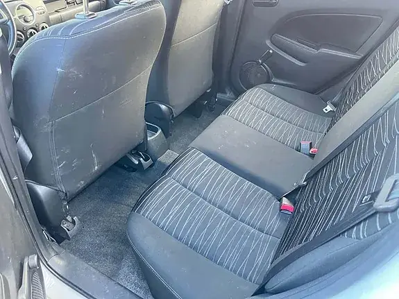 Mazda 2 2008 photo 4