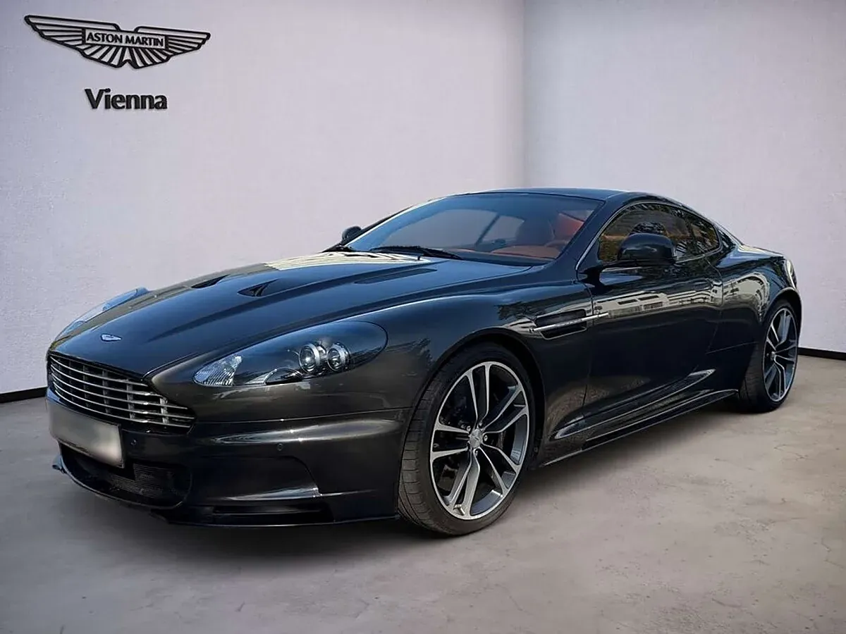 Aston Martin Dbs