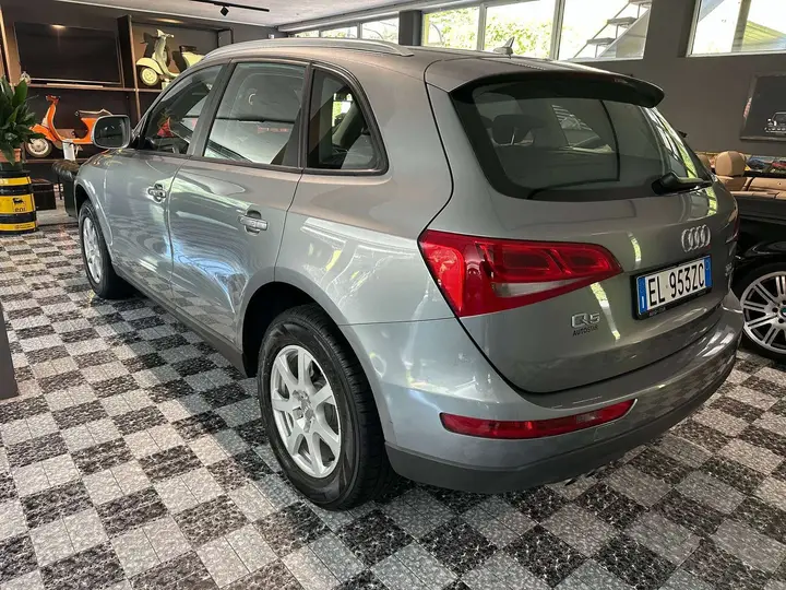 Audi Q5 2012 photo 4