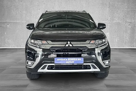 Mitsubishi Outlander 2020 photo 2