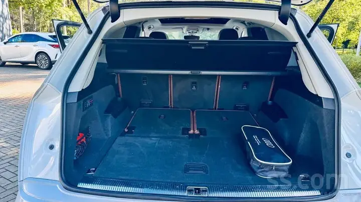 Audi Q7 2021 photo 4