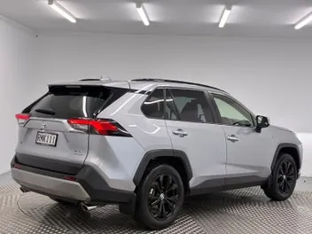 Toyota Rav4 2025 photo 4